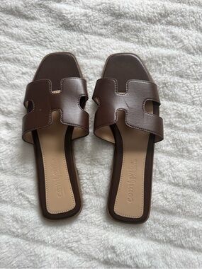 Comfortiva Brown Leather Slide Sandals